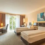 מלון Parkhotel Berghoelzchen הילדסהיים