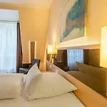 מלון Parkhotel Berghoelzchen הילדסהיים