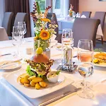 מלון Parkhotel Berghoelzchen