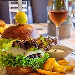Parkhotel Berghoelzchen מלון 4*