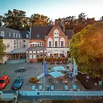 Parkhotel Berghoelzchen מלון