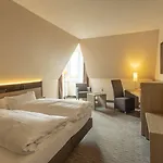 מלון Parkhotel Berghoelzchen