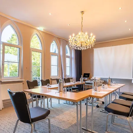 Parkhotel Berghoelzchen 힐데스하임